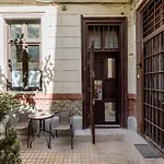 Stylish Natural Apartment With Sauna - Heroes Square
