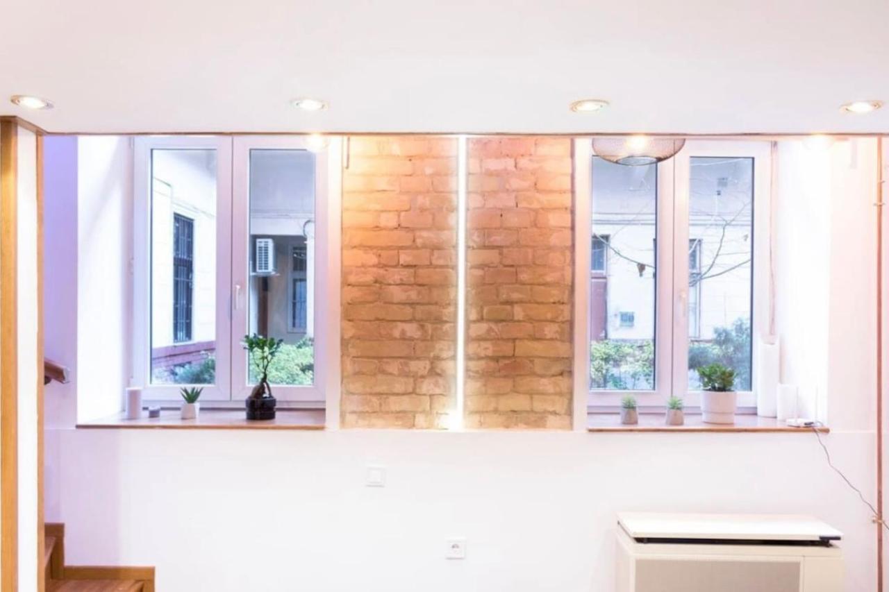 Stylish Natural With Sauna - Heroes Square Apartment