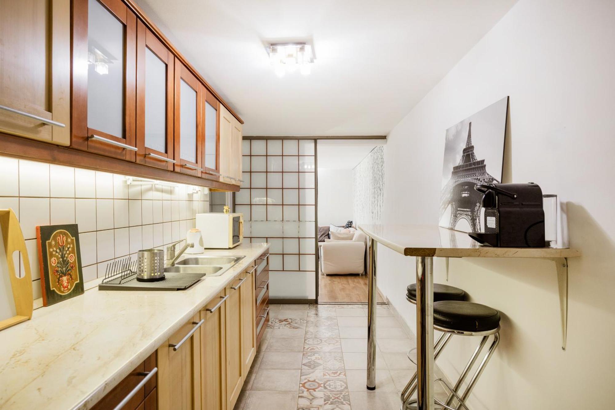 Stylish Natural With Sauna - Heroes Square Apartment Budapest